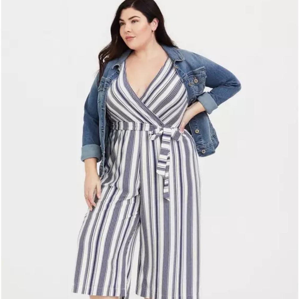 Torrid Size 2 Striped Sleeveless Culotte Jumpsuit
